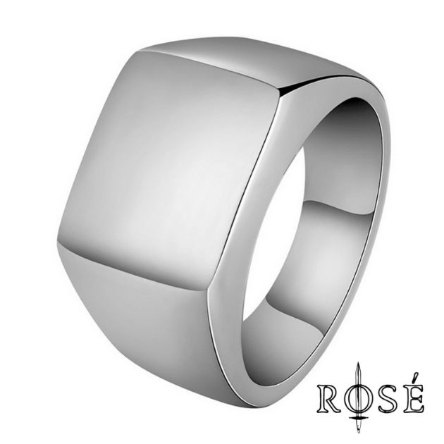 Anillo llano tipo sello silver para hombre, ideal para tu outfit formal. Rosé Empire la mejor tienda en línea en accesorios para hombre.quito cuenca guyaquil